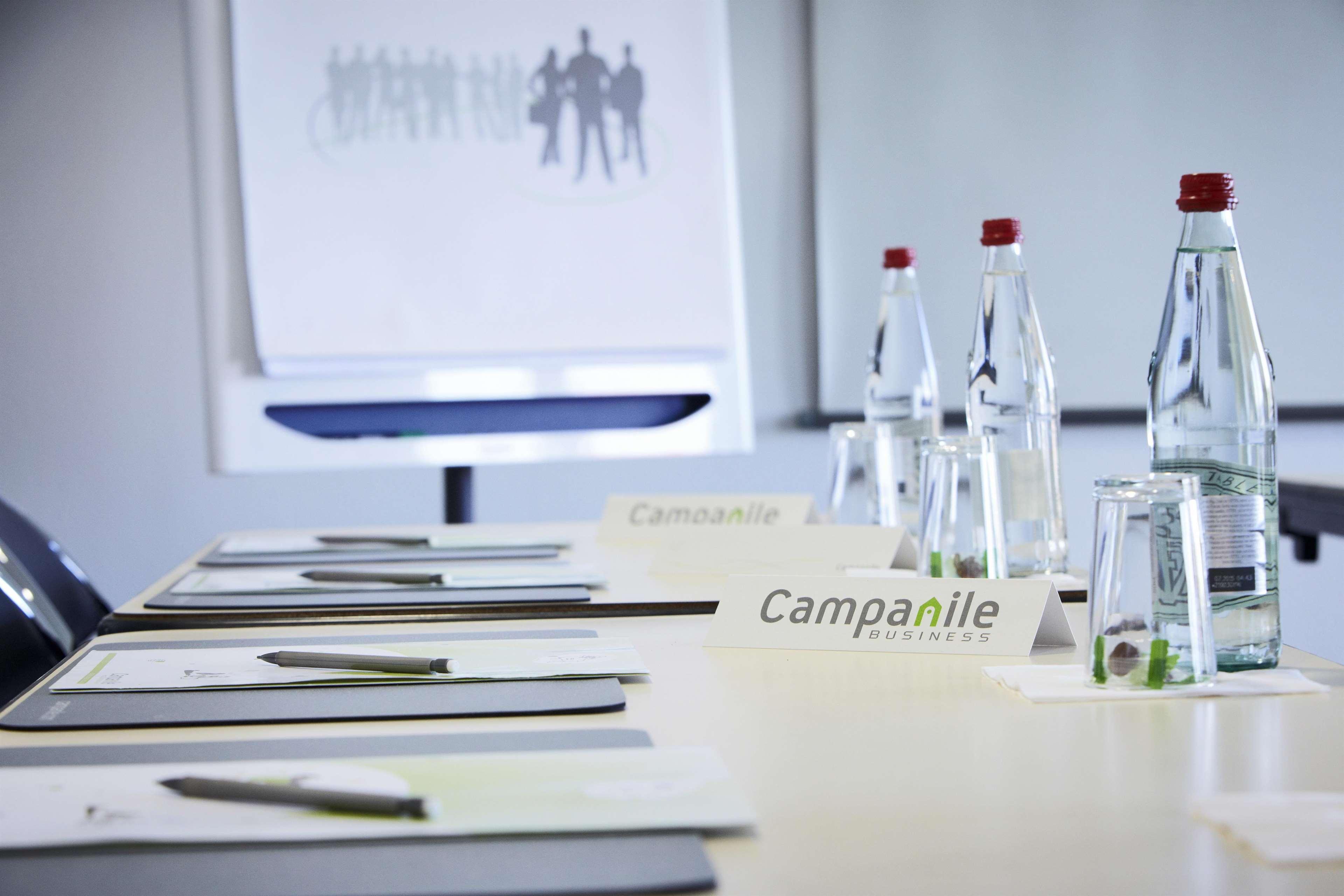 Campanile Vierzon Hotel Екстериор снимка