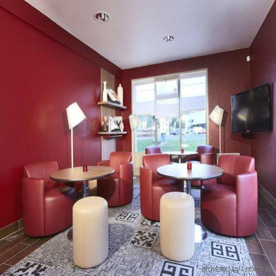 Campanile Vierzon Hotel Екстериор снимка